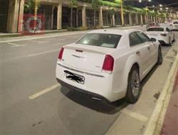 کرایسلەر 300